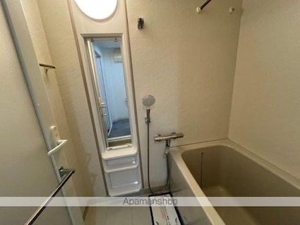 東京都渋谷区幡ヶ谷２丁目[1DK/33.4m2]のトイレ