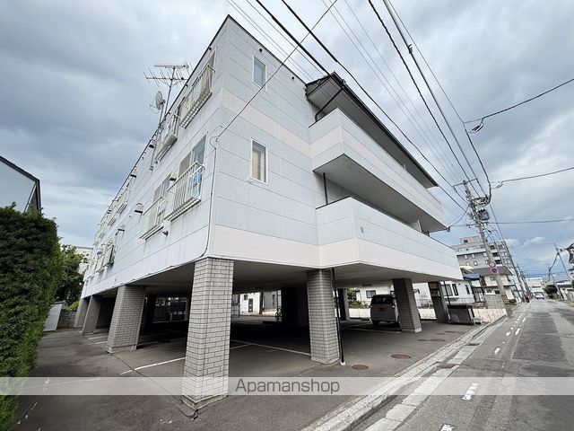 本町ハイツタイプIの外観写真