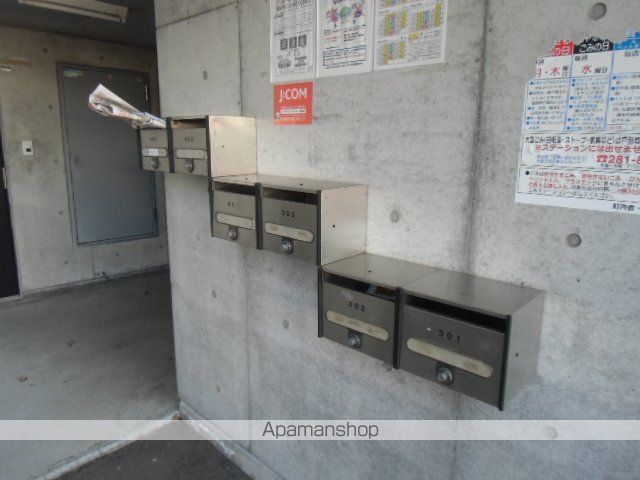 アーバンクラスタ元町IIの玄関写真