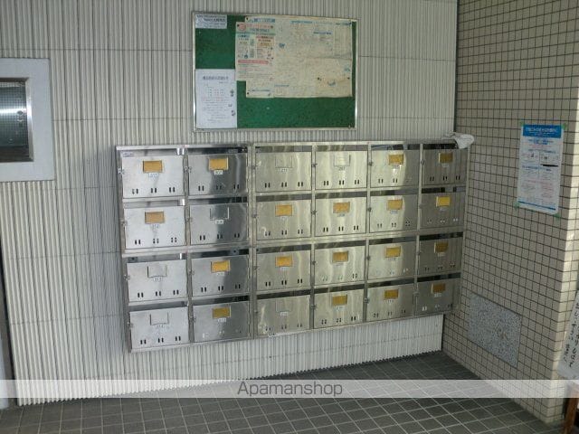 ワキタハイツの玄関写真