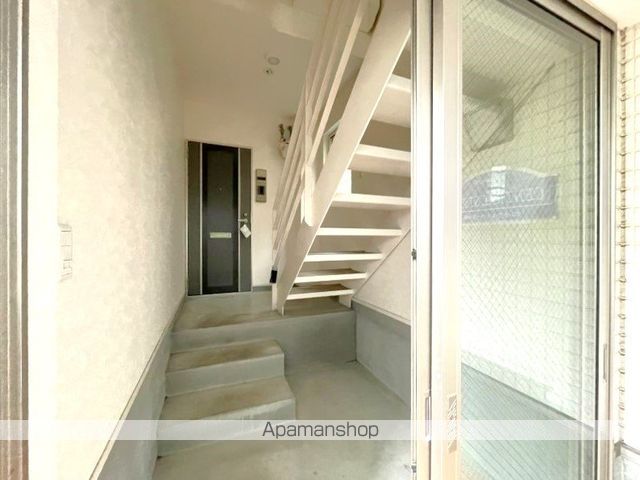 セントラルステージ本町の玄関写真
