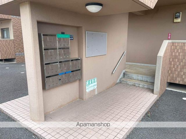グランディール小山Iの玄関写真