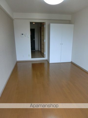 KM ESAKAの内装写真