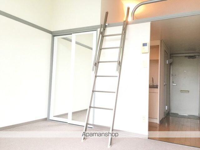 レオパレスル・カノン[1K/20.28m2]のリビング・居間1