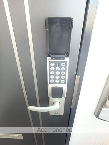TIIDAの玄関写真