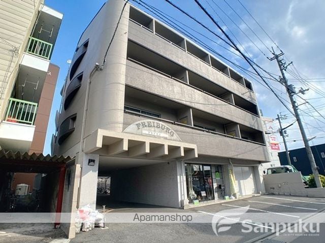 フライブルグマンションの外観写真