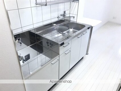 ＡＵＲＹＮ[1R/31.98m2]のキッチン