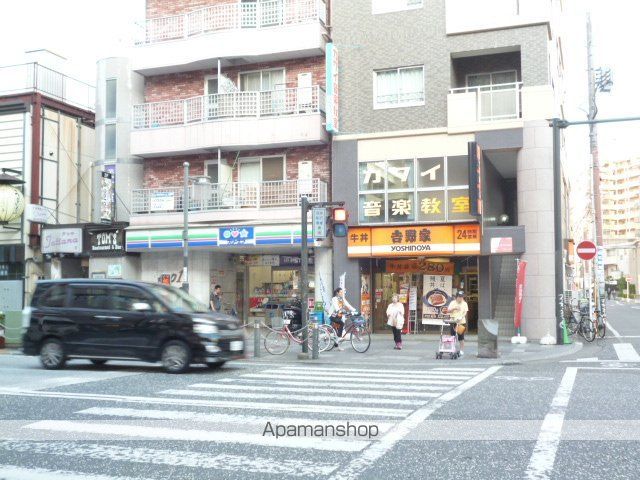 富志正第五ビルの玄関写真