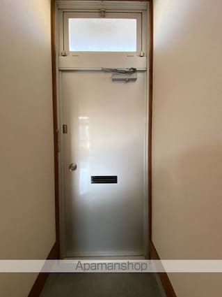 コーポ角[1LDK/40.72m2]の玄関