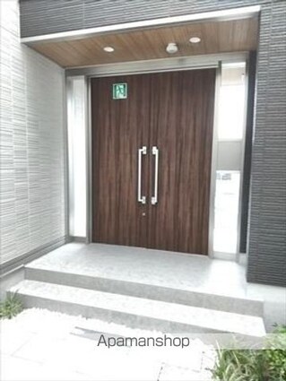 和歌山県和歌山市宇須２丁目[1LDK/41.93m2]のエントランス1