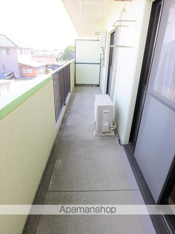 ツインコート西須賀Aの内装写真