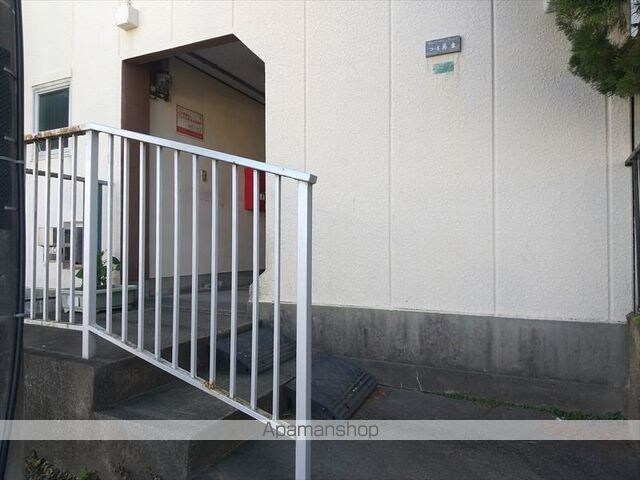 和歌山県和歌山市和歌浦中１丁目[2DK/40.24m2]のエントランス