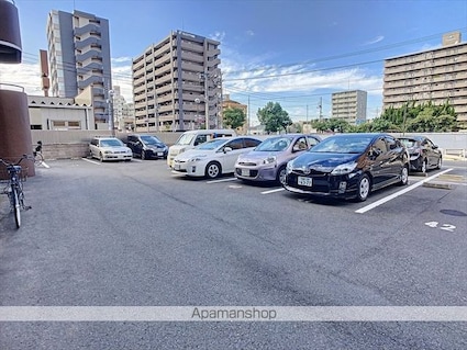 岡山県岡山市北区厚生町２丁目[2LDK/75.48m2]の駐車場