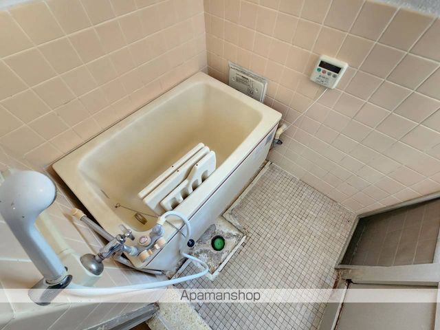 西大寺住宅1号棟の内装写真