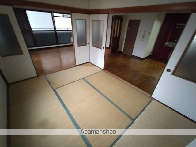 グローリア諏訪の内装写真