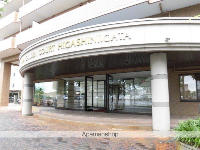 アパガーデンコート東新潟の玄関写真