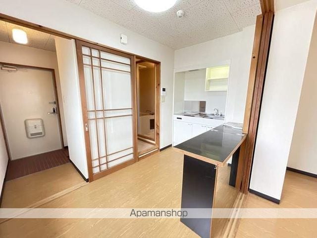 コスモハイツ高須2の内装写真