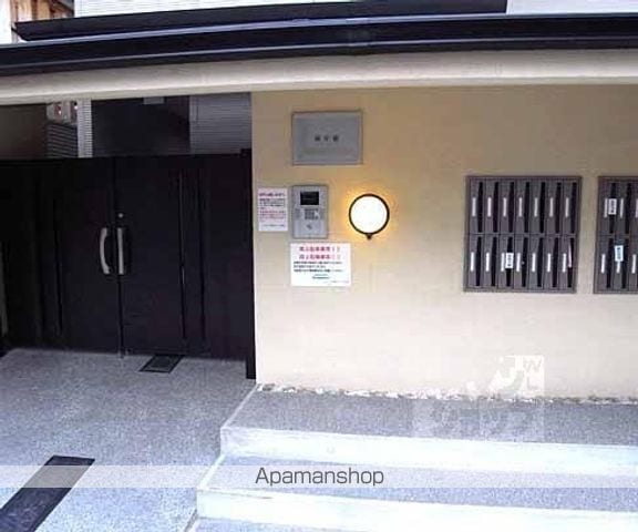 レオパレス府庁前の玄関写真