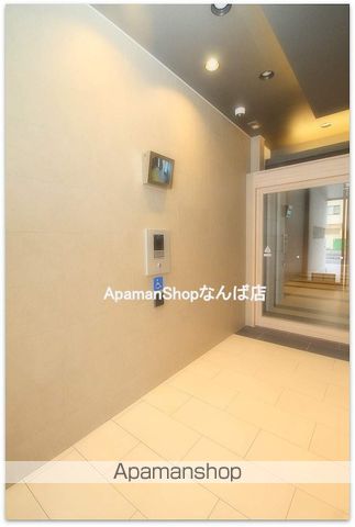 プランドール北浜の玄関写真