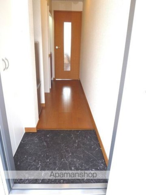 レオパレスタイラ[1K/23.61m2]の玄関