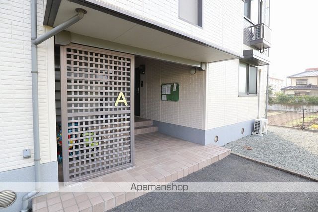 リビングタウン吉成 A棟の玄関写真