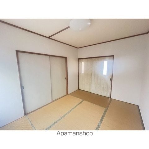 鳥里ハイツの内装写真