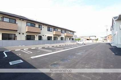 プランドール（六条町）[2LDK/49.44m2]の駐車場