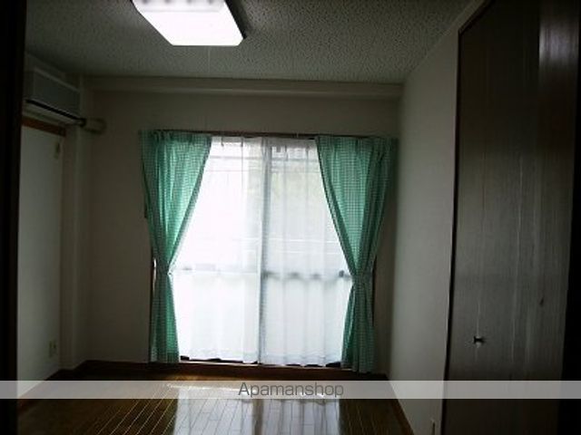 かわい富町マンションの内装写真