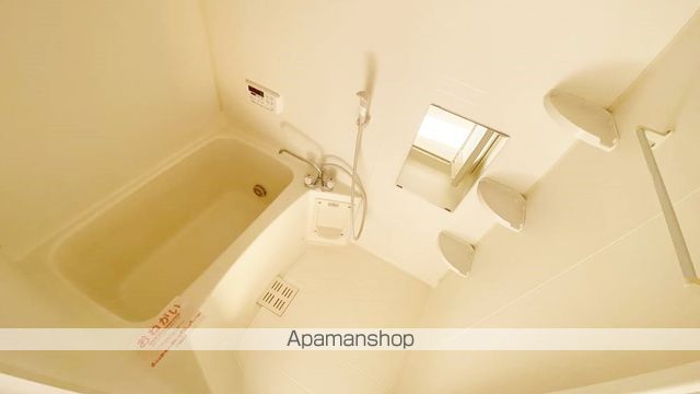 メニーリブの内装写真
