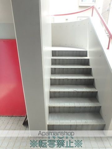 プラザイン元町の玄関写真