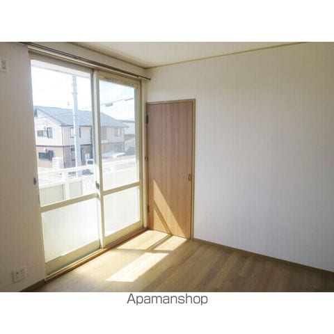 ハミング春日A棟の内装写真
