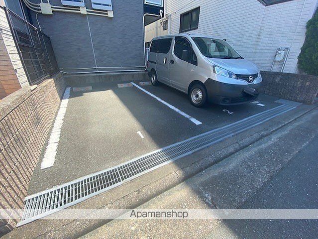 レオパレスグランシャリオの外観写真