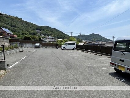 レオネクストプリマヴェーラ児島[1K/28.02m2]の駐車場
