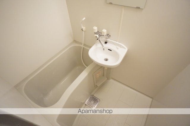 レオパレスYAMADAthreeの内装写真