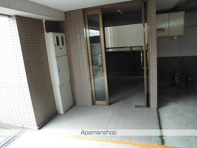リトゥール深井の玄関写真