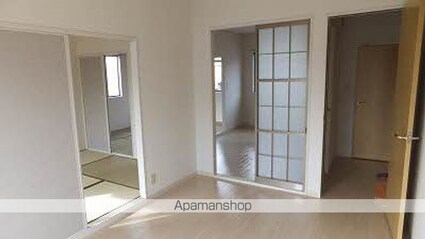 広島県福山市春日町１丁目[3DK/59.32m2]の内装1