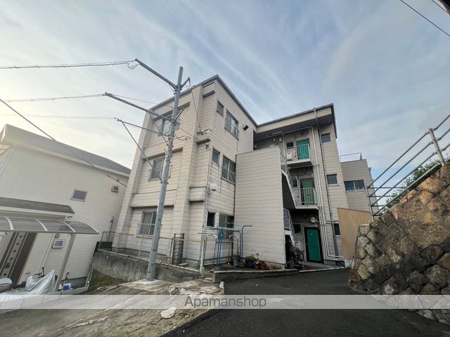 荒木マンションの外観写真