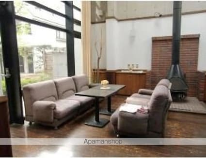 ウッドクレスト砧ＡＢＣ棟[1R/16.74m2]のエントランス