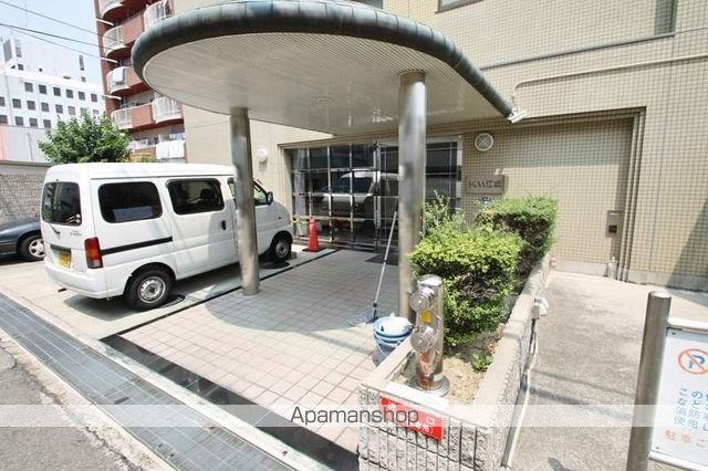 KM江坂の玄関写真