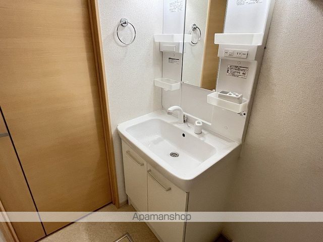 ジュネス・ヌーベルIVの内装写真