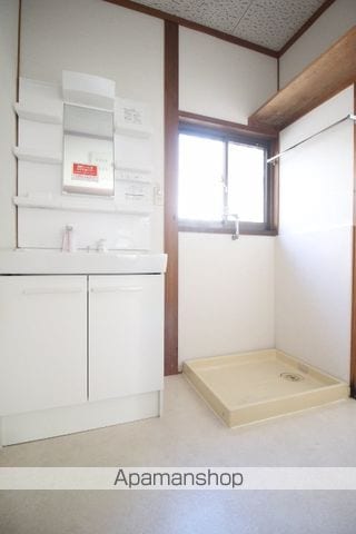 伊島町1丁目14-14戸建ての内装写真