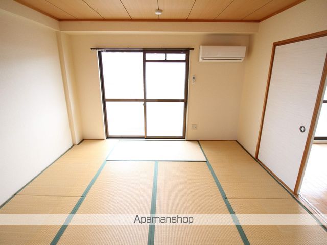 富尾マンション私部の内装写真