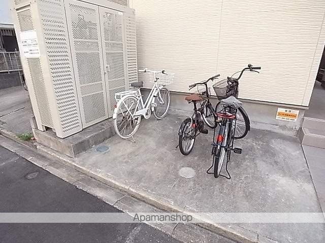 MS神宮西IIの玄関写真