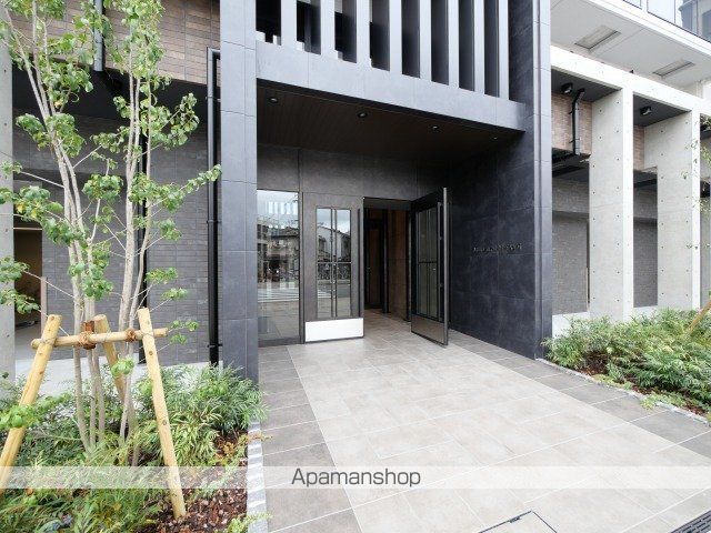 ATTIRANT西三国の玄関写真