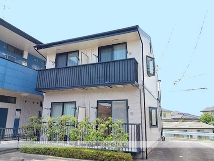 グランシャリオⅠ[1K/24m2]の外観