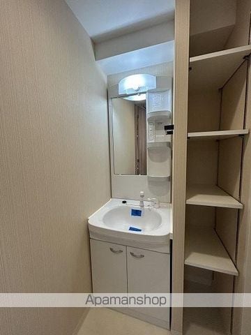 小田急伊勢原駅前マンションの内装写真