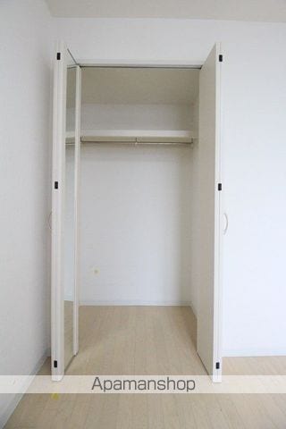 メニーズコート山鼻の内装写真