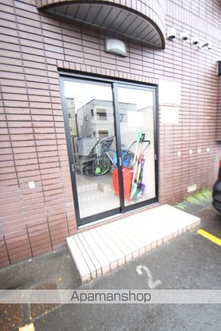 シャネル新琴似壱番館の玄関写真