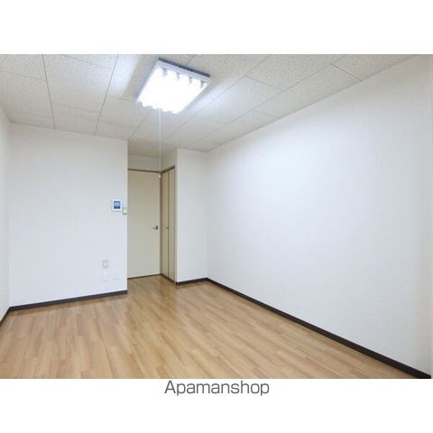 カレッジハイツ春日井の内装写真