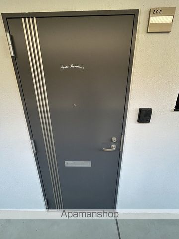 ポルトボヌール姫城RCの玄関写真